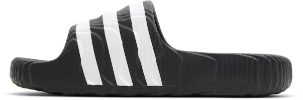 アディレッタ 22 スライド "ブラック/ホワイト" IF3670 Lookbook アディレッタ 22 スライド "ブラック/ホワイト" IF3670