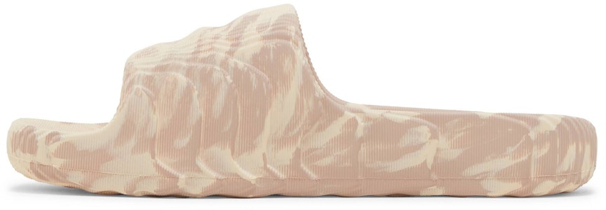 阿迪达斯 Adilette 22 拖鞋 '沙层奇迹灰褐色' HP6516 Lookbook 阿迪达斯 Adilette 22 拖鞋 '沙层奇迹灰褐色' HP6516