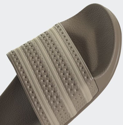 adidas Adilette 'Chalky Brown' HQ1426 Sizing adidas Adilette 'Chalky Brown' HQ1426