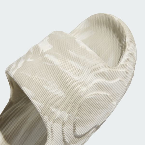 Sizing アディダスアディレッタ「プッティグレー」 IF6872