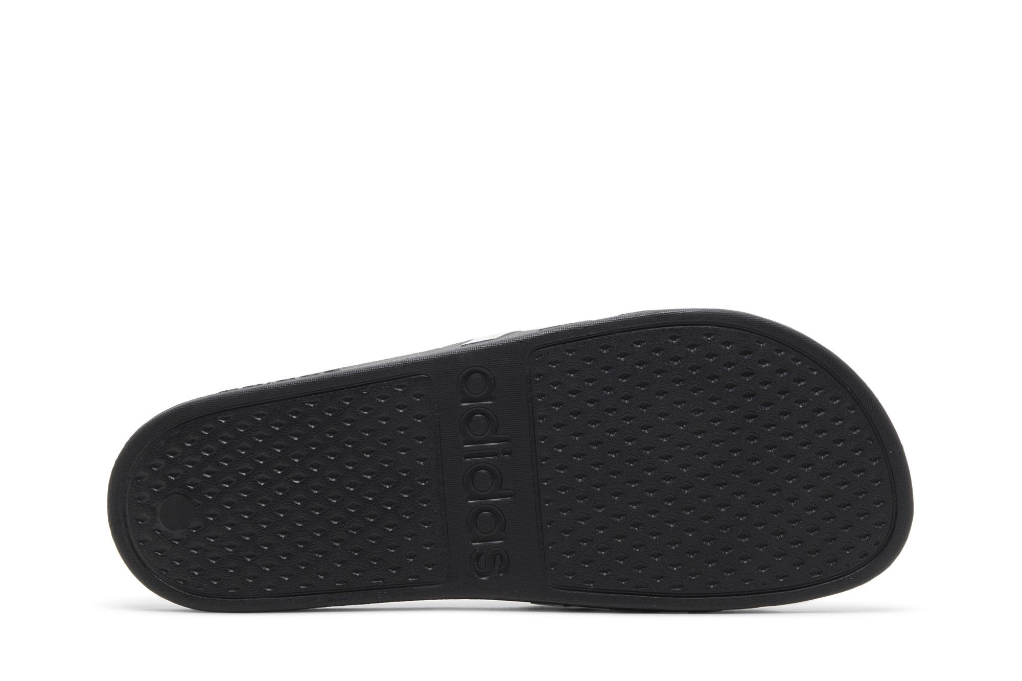 Shop adidas Adilette Aqua 黑色拖鞋 F35543