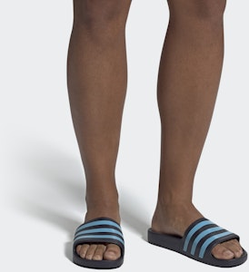 adidas Adilette Aqua Slide 'Legend Ink Cyan' Sandal Pria EG1757 Sizing adidas Adilette Aqua Slide 'Legend Ink Cyan' Sandal Pria EG1757