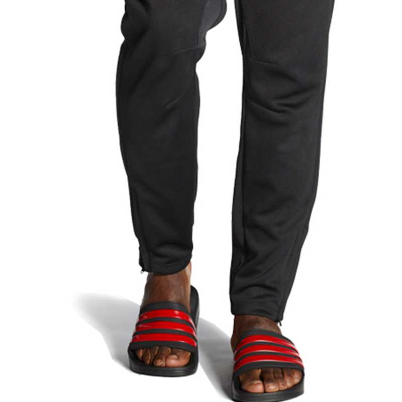 Sizing adidas Adilette Cloudfoam ''Noir Écarlate'' EG1884