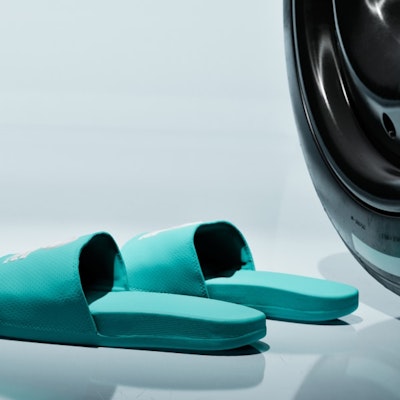 Adidas Adilette 舒適汽車賽車聯名拖鞋 薄荷綠/雲白 KI6072 2