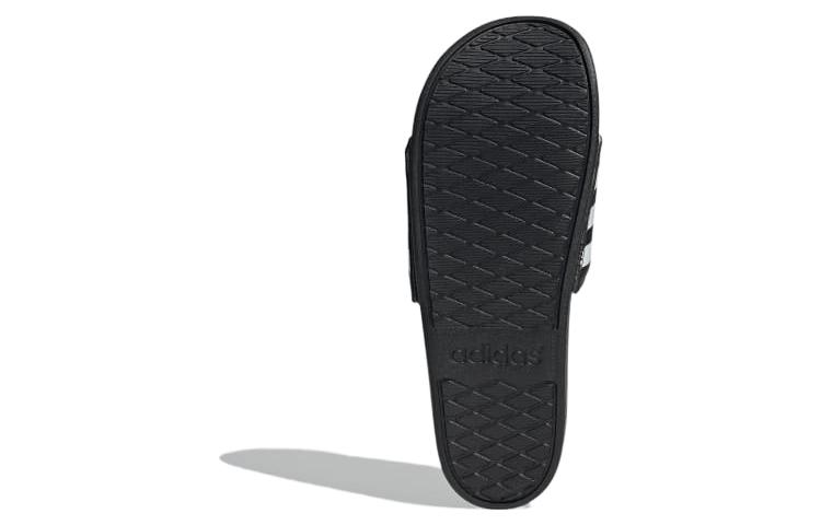 Shop Sandalias adidas Adilette Comfort 'NYC' GV8340