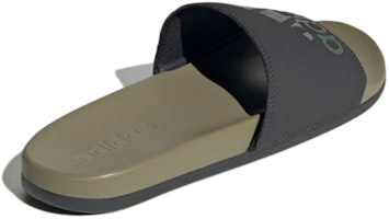 adidas Adilette Comfort Slide 'Orbit Green Carbon' untuk lelaki dan wanita GZ2917 Shop adidas Adilette Comfort Slide 'Orbit Green Carbon' untuk lelaki dan wanita GZ2917