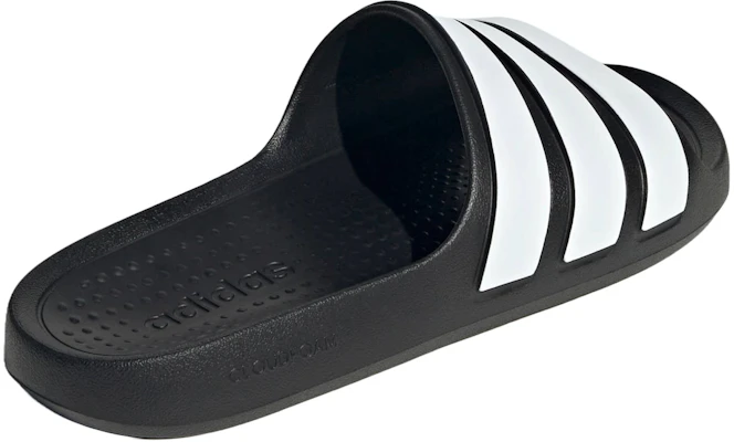 adidas Adilette Flow 拖鞋 ''黑白'' IF4134 Lookbook adidas Adilette Flow 拖鞋 ''黑白'' IF4134