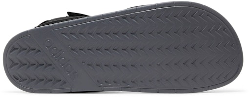 adidas Adilette 涼鞋 時尚款 男女皆宜 黑色 Shop adidas Adilette 涼鞋 時尚款 男女皆宜 黑色