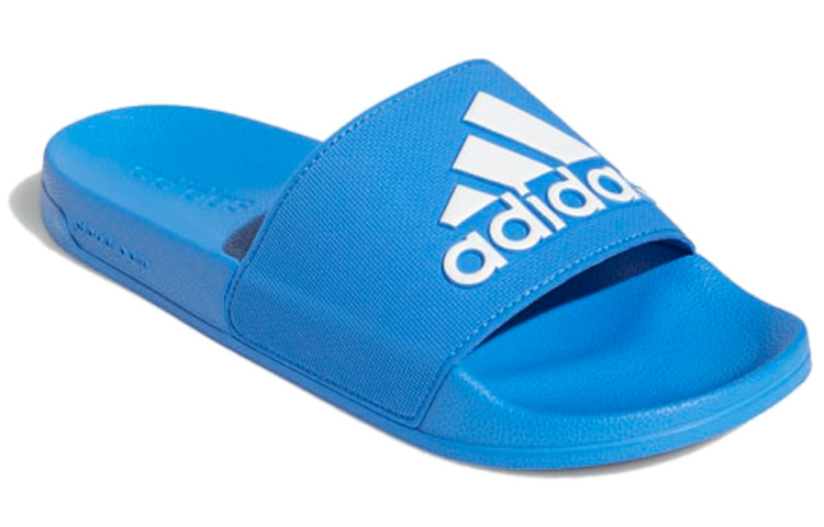 Lookbook adidas Adilette Shower Slides 經典運動拖鞋 藍白