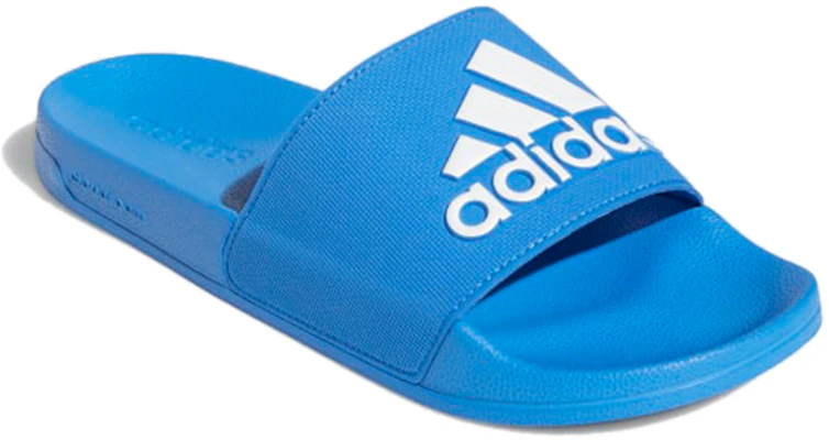 adidas Adilette Shower Slides 經典運動拖鞋 藍白 Lookbook adidas Adilette Shower Slides 經典運動拖鞋 藍白