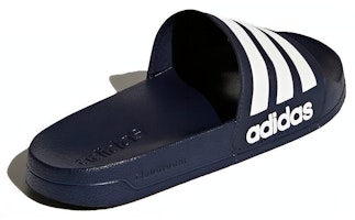 アディレッタ シャワーサンダル 紺 AQ1703 Lookbook アディレッタ シャワーサンダル 紺 AQ1703