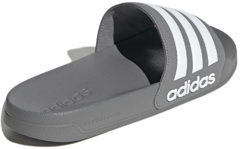 阿迪达斯 Adilette 防滑耐磨灰色白色男女款拖鞋 GY1891 Shop 阿迪达斯 Adilette 防滑耐磨灰色白色男女款拖鞋 GY1891