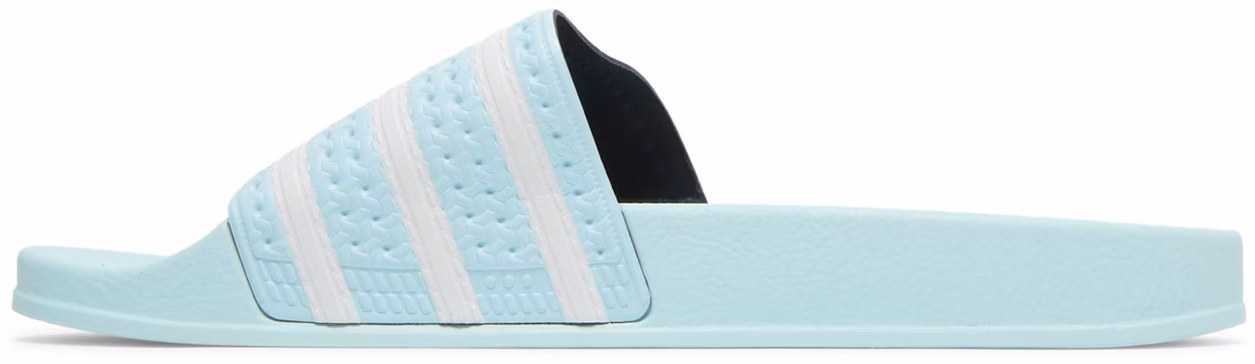 adidas originals Adilette 舒適百搭 一字拖鞋 男款 淺藍 Lookbook adidas originals Adilette 舒適百搭 一字拖鞋 男款 淺藍