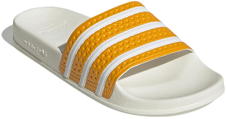 愛迪達 Adilette 拖鞋 'Team College 金色' 型號 GY2101 Lookbook 愛迪達 Adilette 拖鞋 'Team College 金色' 型號 GY2101