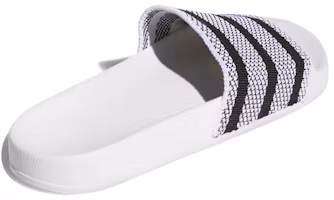 Shop adidas Adilette 休閒運動拖鞋 黑白