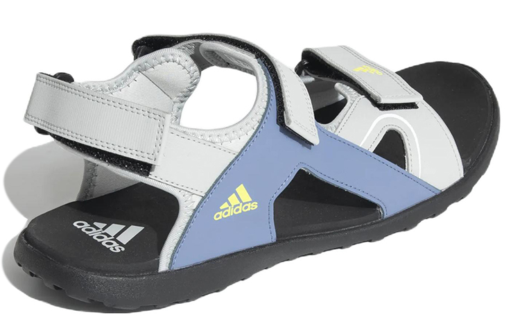 Shop adidas Adirengo Light 休閒運動涼鞋 灰藍
