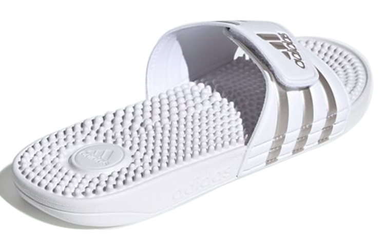 Lookbook adidas Adissage Slides ''Wit Platinum Metallic'' F35576