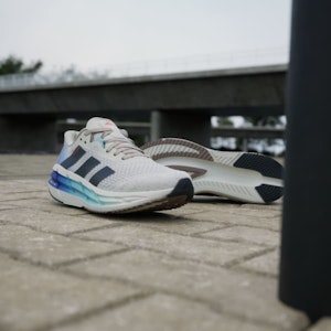 아디다스 아디스타 3 러닝 뉴욕 스니커즈 오프화이트/오로라잉크/플래시아쿠아 ID6169 Shop 아디다스 아디스타 3 러닝 뉴욕 스니커즈 오프화이트/오로라잉크/플래시아쿠아 ID6169