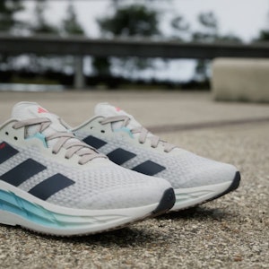 아디다스 아디스타 3 러닝 뉴욕 스니커즈 오프화이트/오로라잉크/플래시아쿠아 ID6169 1