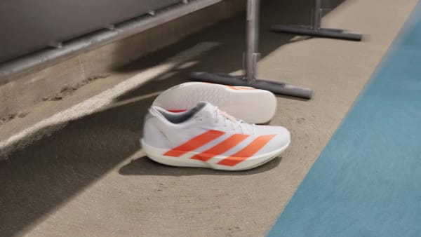 Lookbook 阿迪达斯 Adizero Adios 9 跑鞋 云白/明亮橙/明亮红 JQ0777
