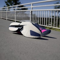 아디다스 아디제로 아디오스 프로 4 다크 블루/쇼크 핑크/대시 그레이 JR4946 Lookbook 아디다스 아디제로 아디오스 프로 4 다크 블루/쇼크 핑크/대시 그레이 JR4946