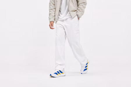 Order adidas Adizero Adios Pro 4 跑鞋 白雲/藍色/黃色 KI9388