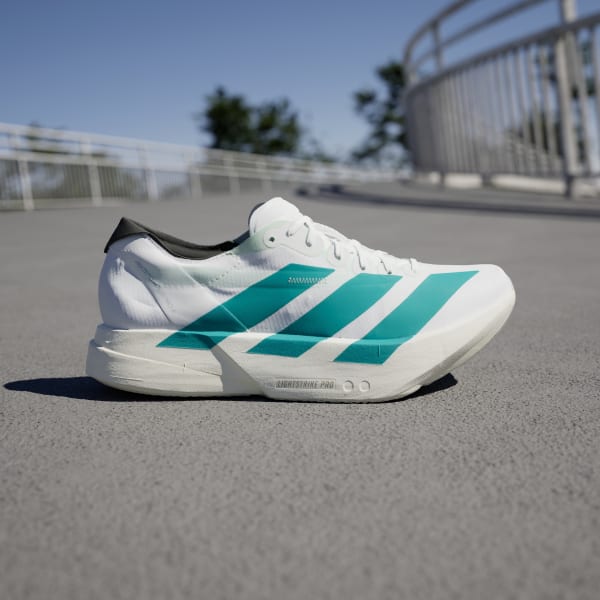 Shop 阿迪达斯 Adizero Adios Pro 4 跑鞋 云白/纯青/碳黑 JR1267
