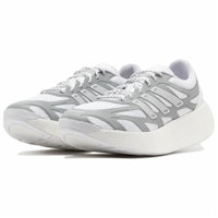 阿迪達斯 Adizero Aruku "白銀金屬色" JQ7415 Lookbook 阿迪達斯 Adizero Aruku "白銀金屬色" JQ7415