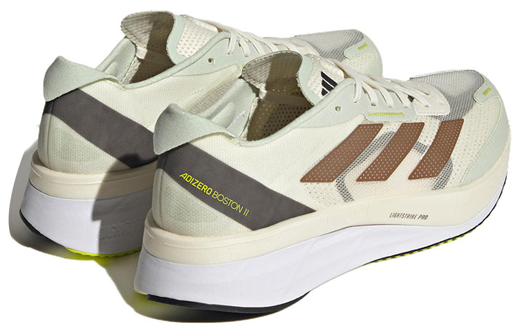 Shop adidas Adizero Boston 11 台北市限定 防滑耐磨輕便 低筒 跑步鞋 男女皆宜 米青 特殊鞋盒套裝