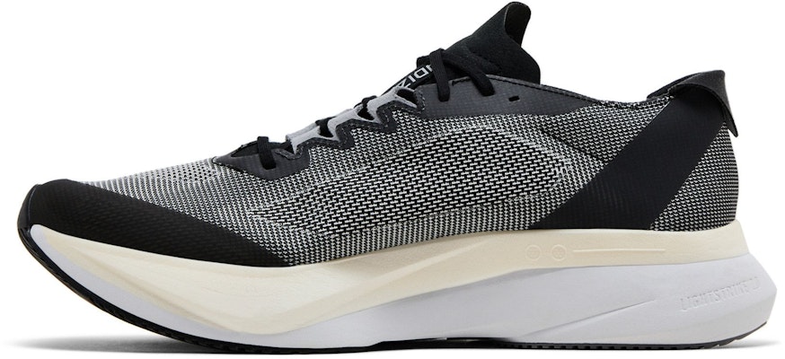 adidas Adizero Boston 12 'Hitam Putih' ID4234 Lookbook adidas Adizero Boston 12 'Hitam Putih' ID4234
