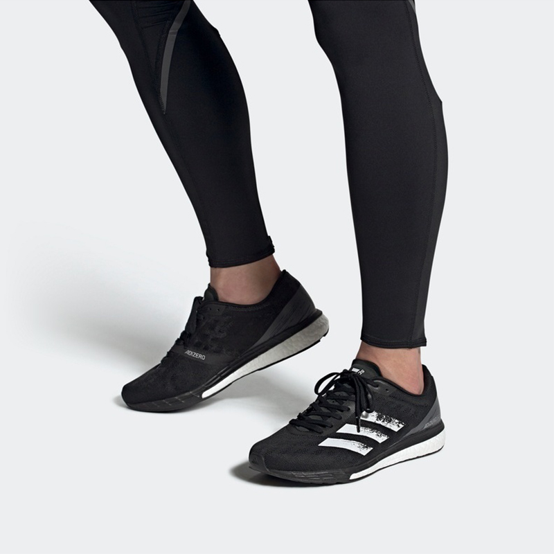 Sizing adidas Adizero Boston 9 Wide Schwarz/Weiß FY1117