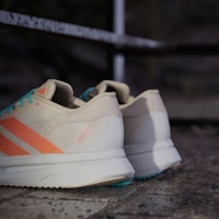 (W) 阿迪达斯 Adizero SL2 跑鞋 水晶沙/珊瑚橙/闪亮橙 JQ2799 1