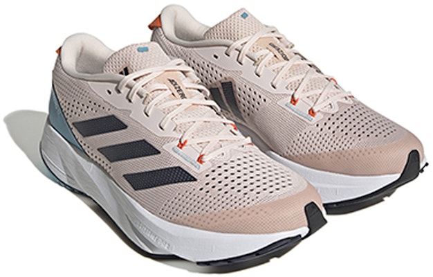 アディゼロSL 軽量・高耐久・滑り止め ランニングシューズ HQ1350 Lookbook アディゼロSL 軽量・高耐久・滑り止め ランニングシューズ HQ1350