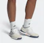 Sizing adidas Adizero Ubersonic 3 ''Weiß Tech Ink'' EF1152