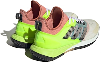 adidas Adizero Ubersonic 4.1 'Putih Lemon Cerah' IG5714 Shop adidas Adizero Ubersonic 4.1 'Putih Lemon Cerah' IG5714