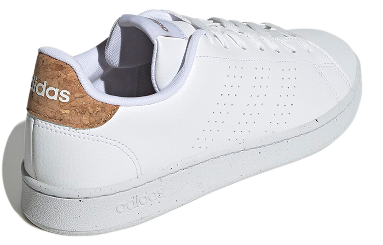 Shop 阿迪达斯 Advantage '可持续' GY1135