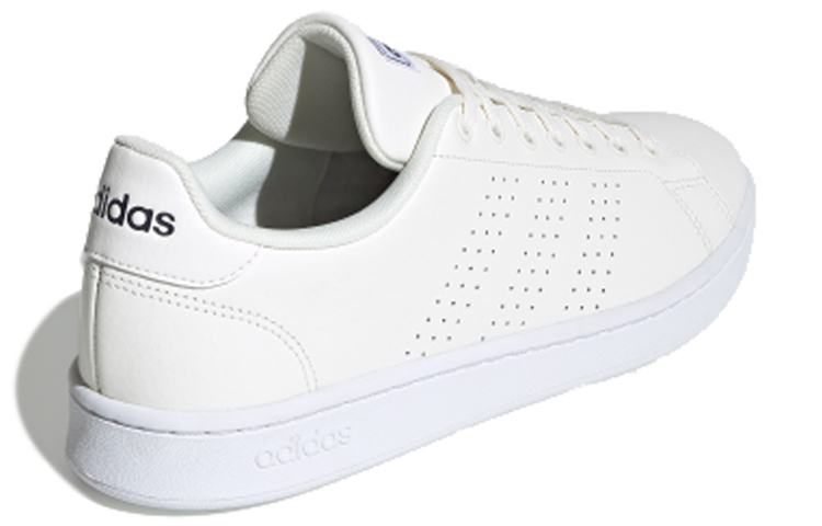 Lookbook adidas Advantage 'Putih Biru Trace' EE7685