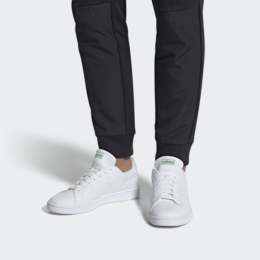 Sizing 阿迪达斯 Advantage Base 纯白色款 EE7690