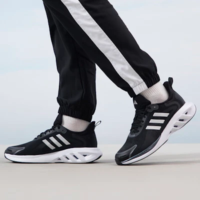 アディダス オールデイパワー 黒白 (Adidas Ōrudeipā Kuro Shiro) IH8359 Lookbook アディダス オールデイパワー 黒白 (Adidas Ōrudeipā Kuro Shiro) IH8359