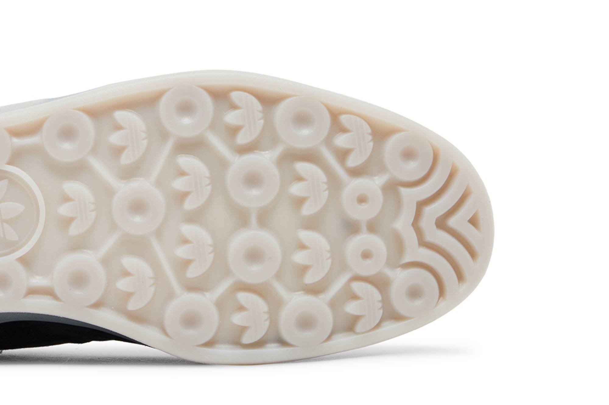 Purchase アディダス アロハ スーパー (黒/白/カーボン) IG5264