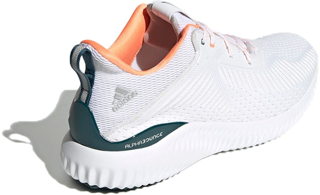 adidas AlphaBounce 低筒 跑步鞋 男女皆宜 白 Shop adidas AlphaBounce 低筒 跑步鞋 男女皆宜 白