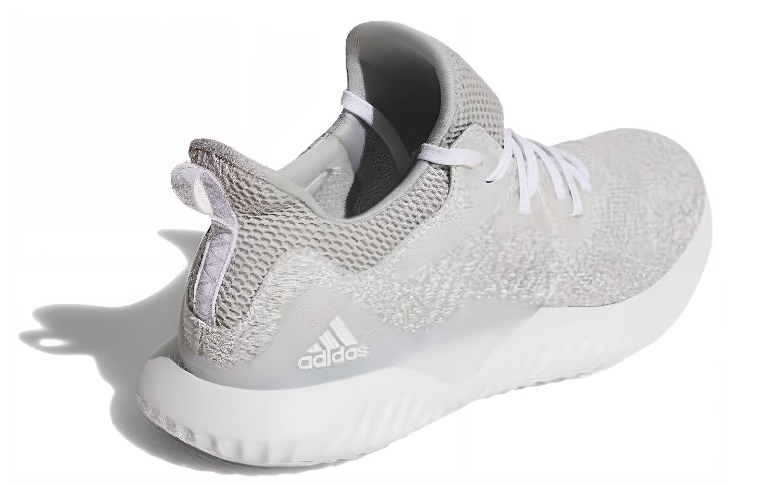 Shop 阿迪达斯 AlphaBounce 超越‘灰色’ DA9975