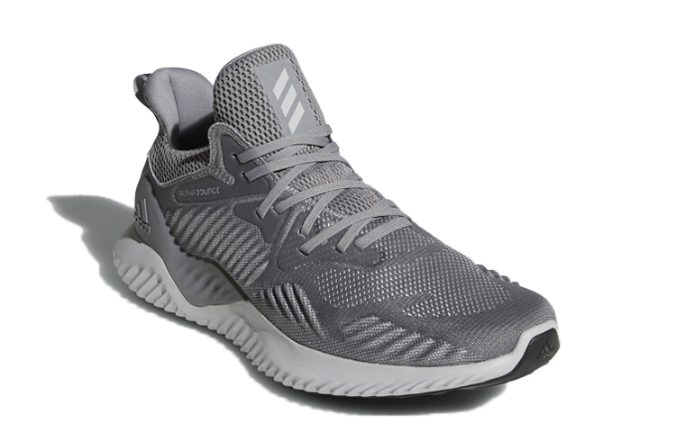 Lookbook 阿迪达斯 AlphaBounce Beyond 低帮 跑步鞋 男款 灰白