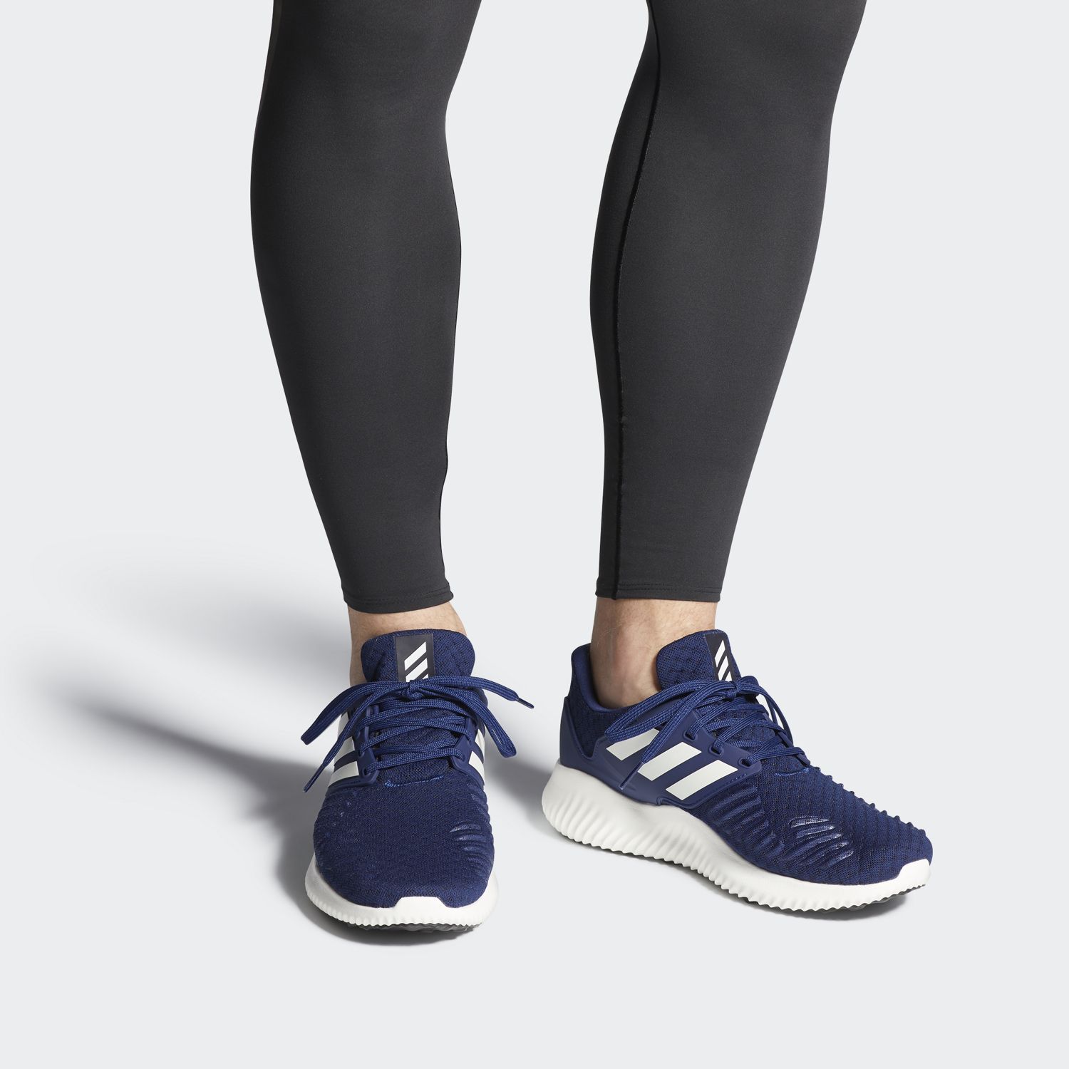 Sizing 阿迪达斯 Alphabounce rc.2 休閒 輕便透氣 低幫 跑步鞋 男款 藍白