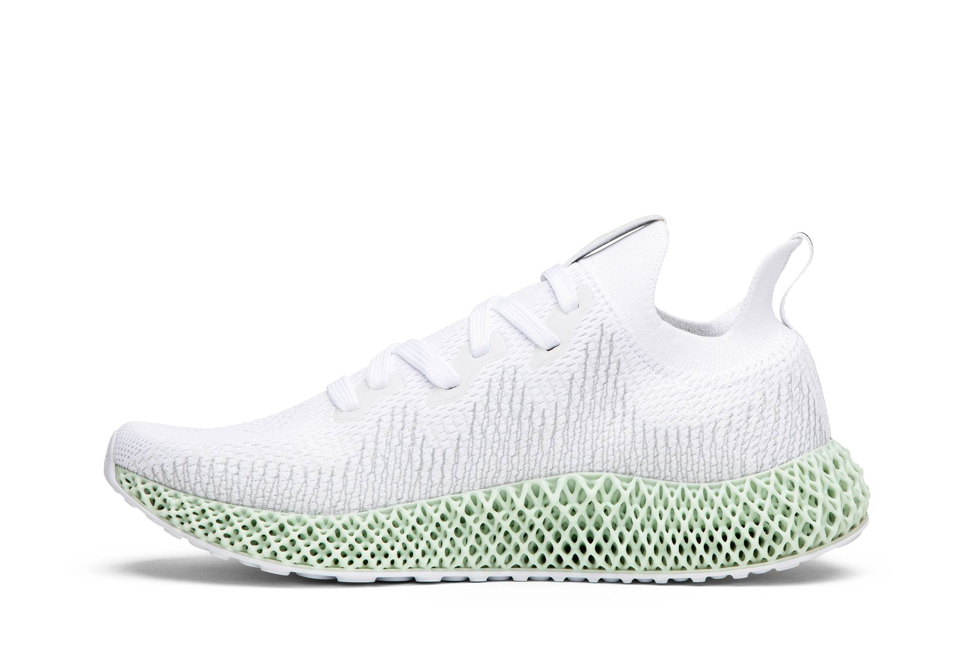 Lookbook （女性）adidas AlphaEdge 4D「足具白色」AQ0742