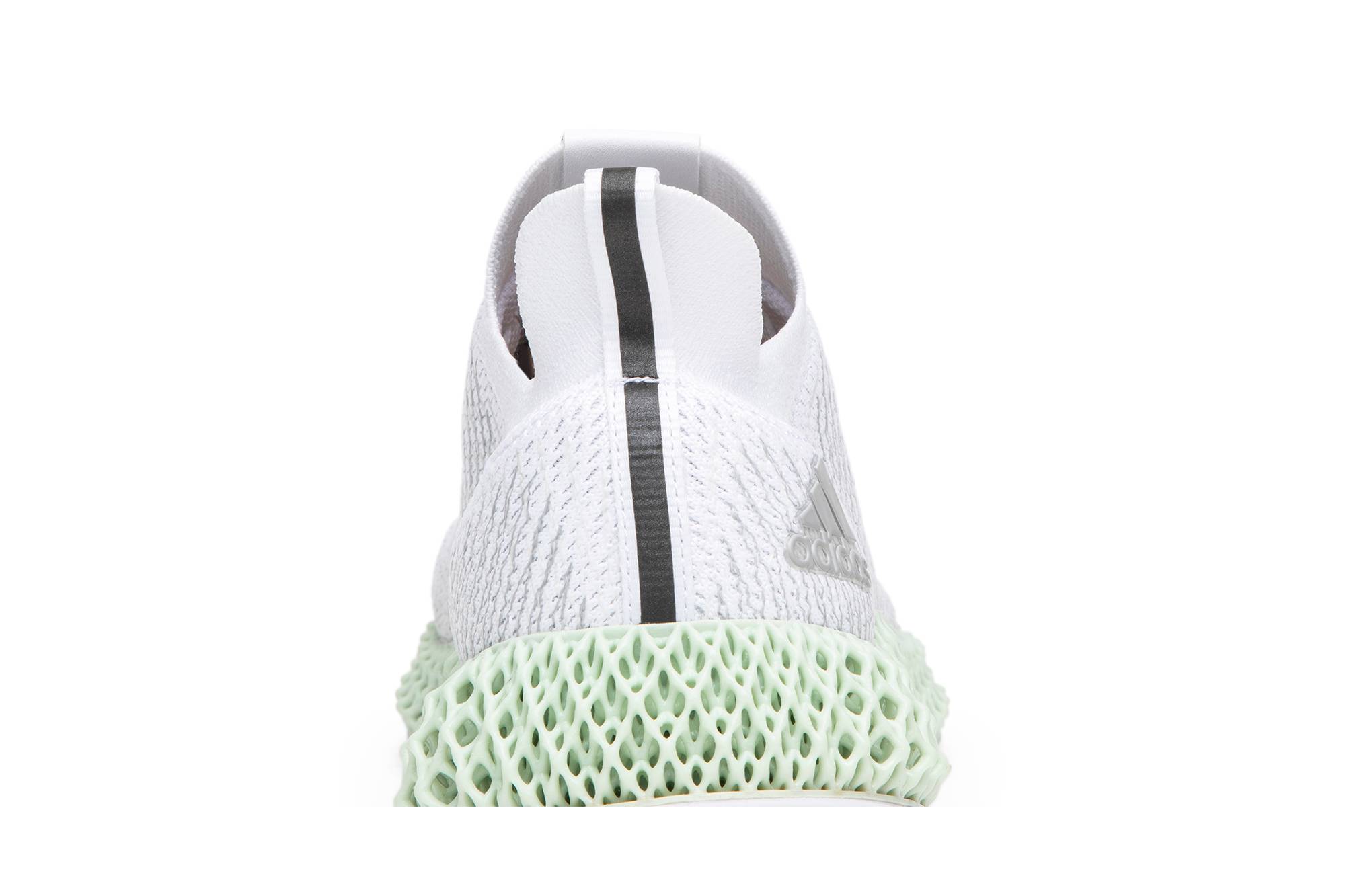 Sizing （女性）adidas AlphaEdge 4D「足具白色」AQ0742