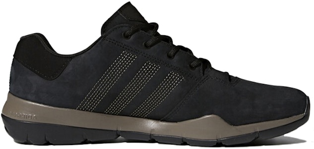 adidas Outdoor Kasut Skate 'Hitam Coklat' M18556 Order adidas Outdoor Kasut Skate 'Hitam Coklat' M18556