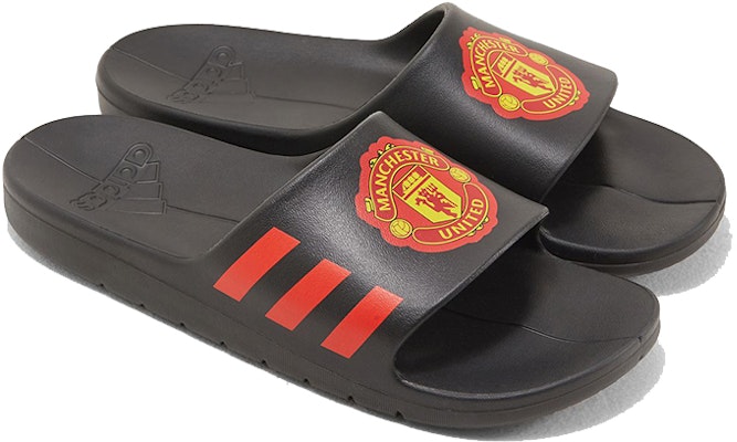 adidas Aqualette Cf MUFC 'Hitam Merah' CP9860 Lookbook adidas Aqualette Cf MUFC 'Hitam Merah' CP9860