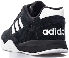 adidas Originals A.R. Trainer 黑白金扣 Lookbook adidas Originals A.R. Trainer 黑白金扣