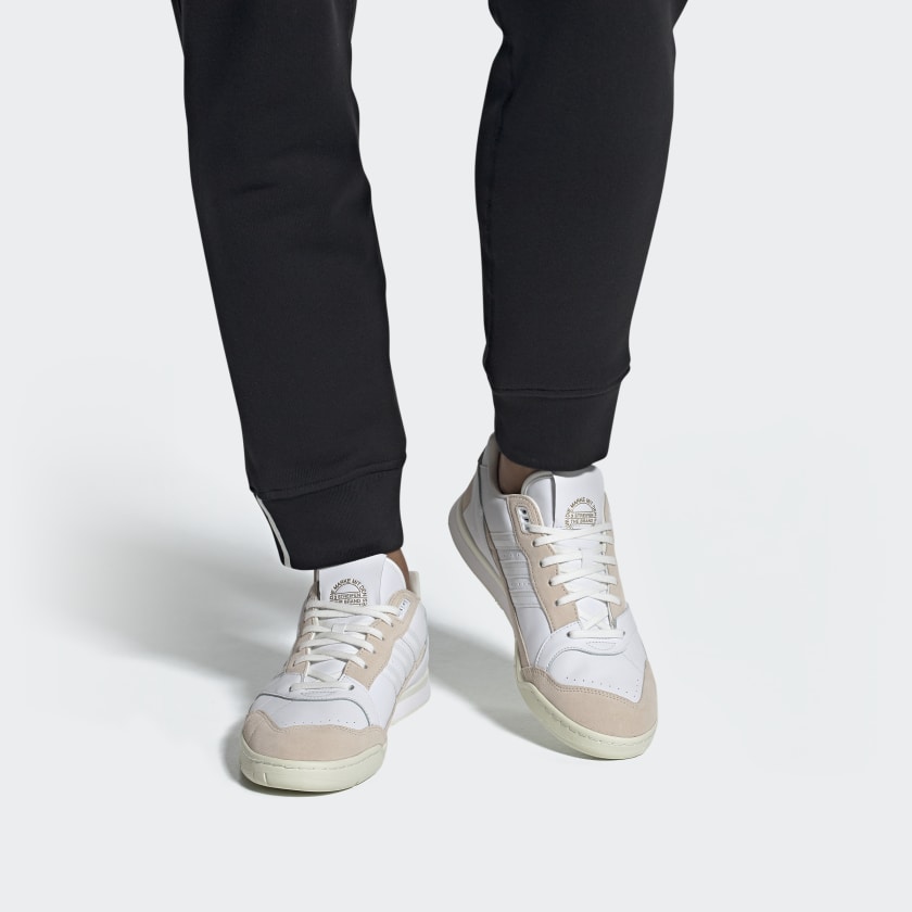 Sizing adidas AR Trainer ''Home of Classics'' Scarpe da Ginnastica EG5150
